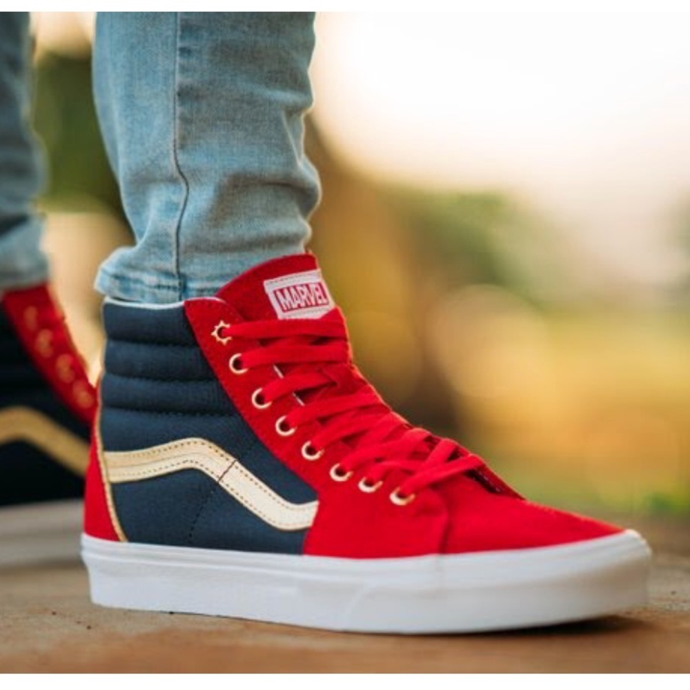Captain Marvel Vans Sk8-Hi Size 7